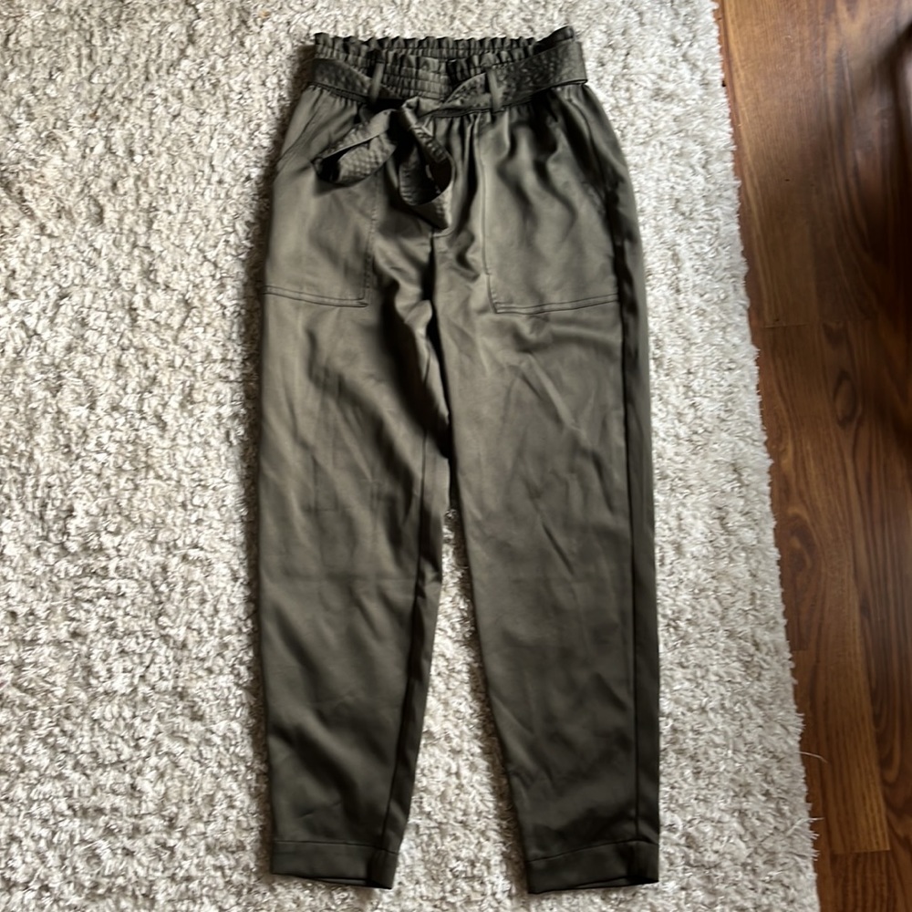 NWT A&F joggers - size small - green